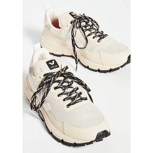 Veja Dekkan Sneakers